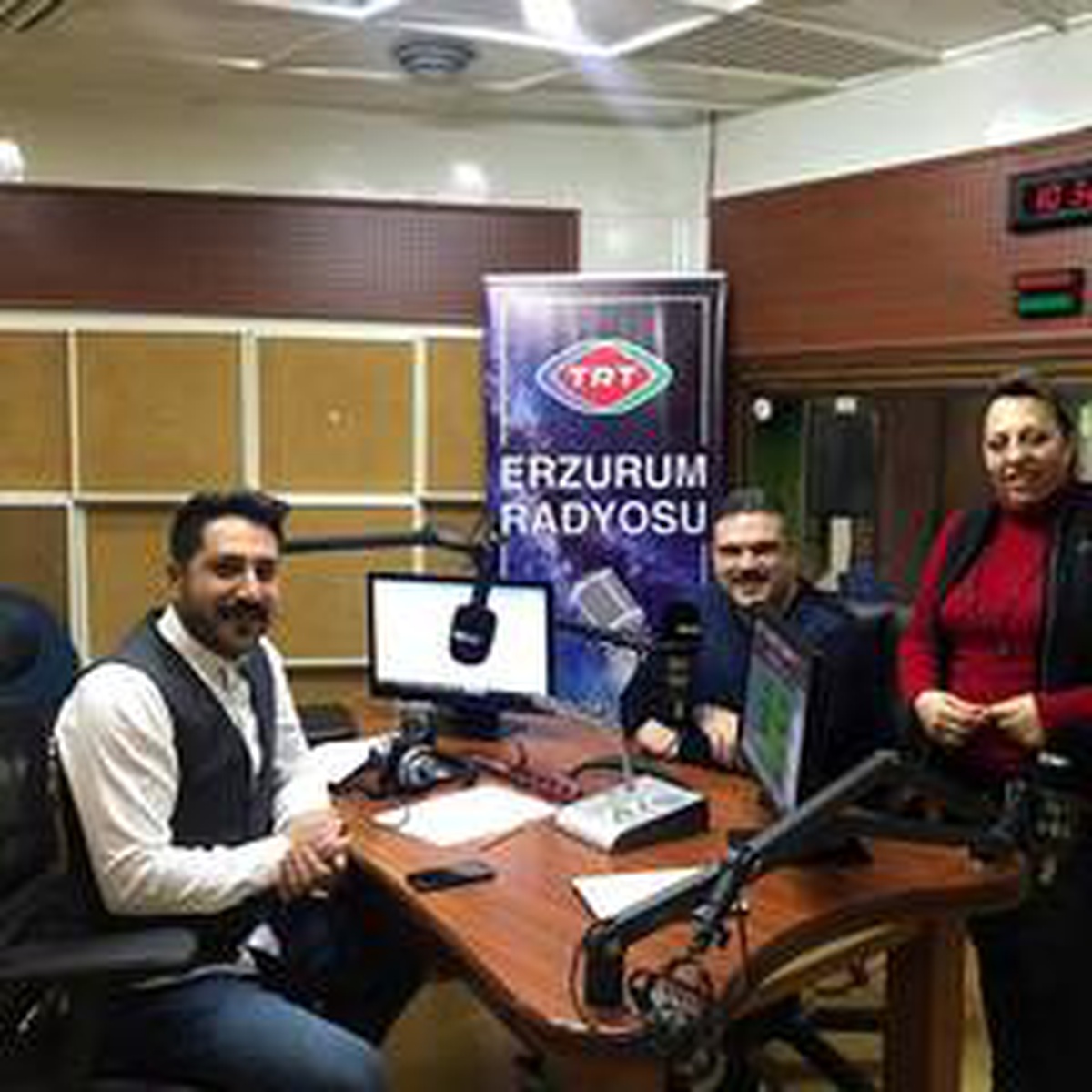 Rektör Çomaklı TRT Erzurum Radyosunun canlı yayın konuğu oldu
