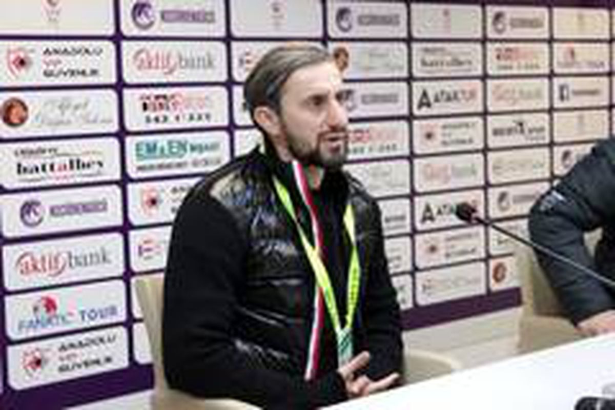 Serkan Özbalta: "Ligi ilk 6\'nın içinde bitirmeyi hedefliyoruz"