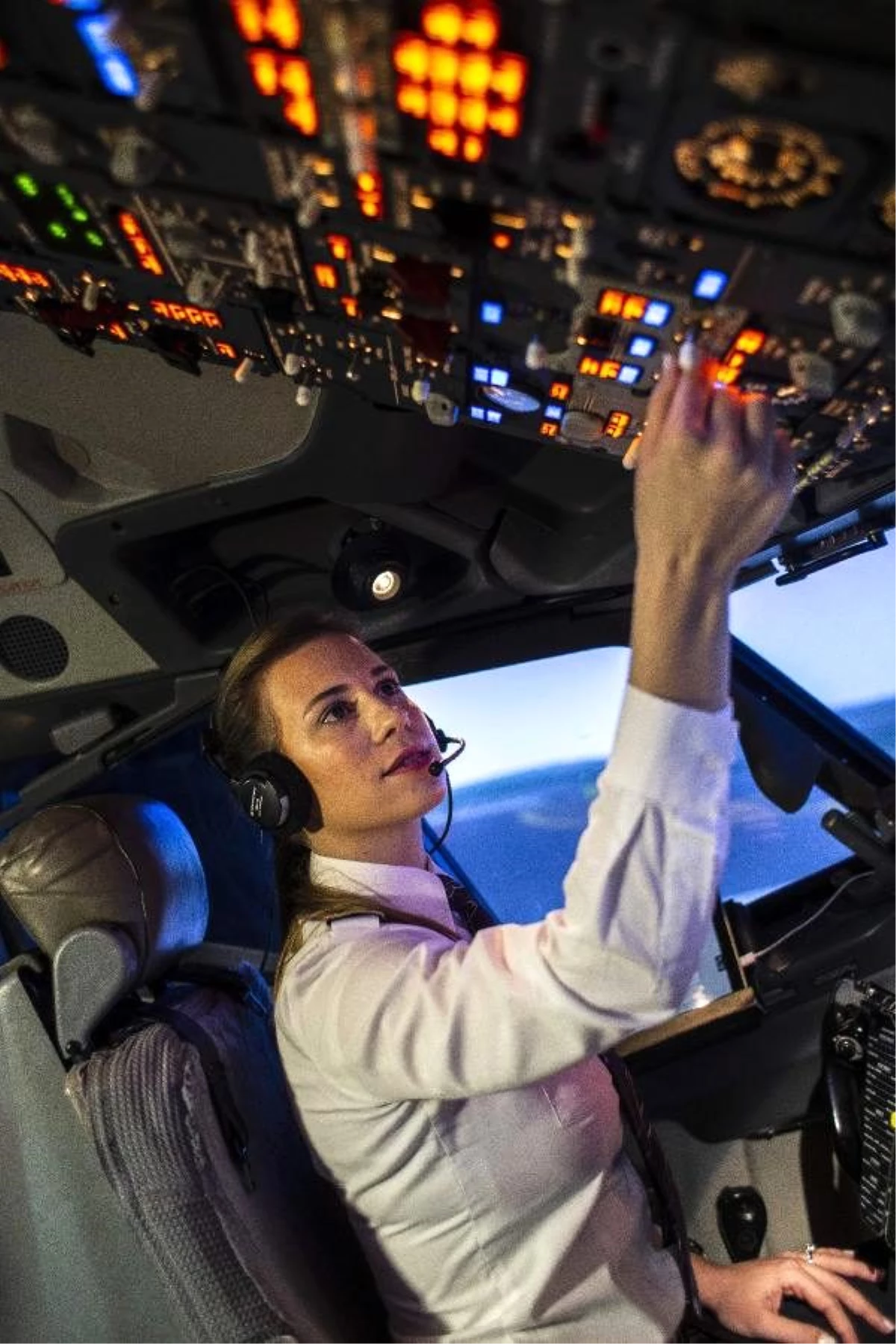 THY\'nin en genç kaptan pilotu belli oldu: 29 yaşındaki kadın kaptan pilot Selin Sevimli