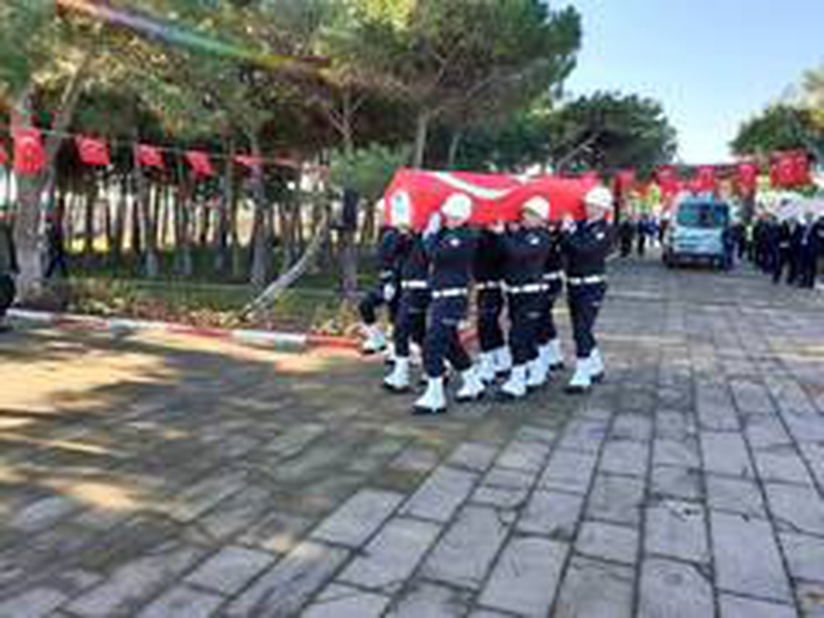 15 Temmuz şehidinin kabri Bandırma\'ya taşındı