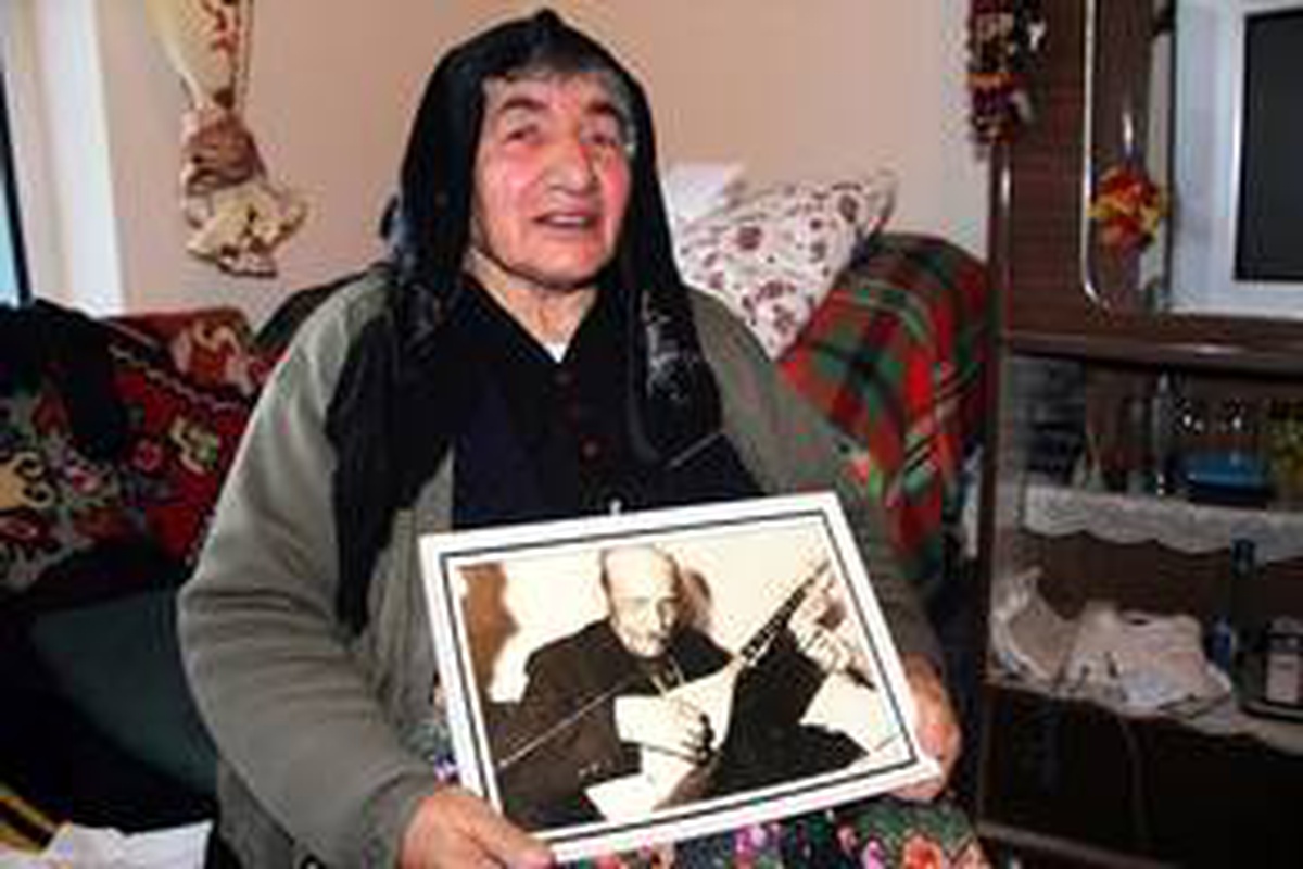 Aşık Veysel\'in kızı Zehra Başer vefat etti