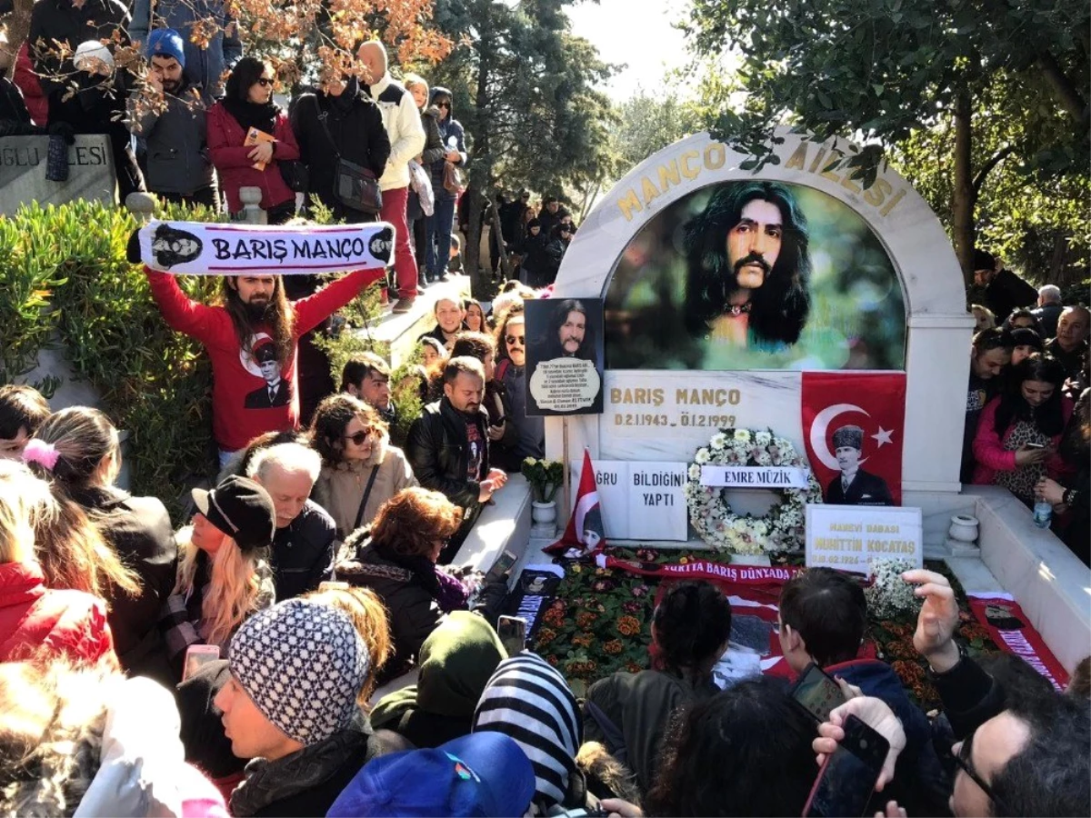 Barış Manço ölümünün 21. yılında mezarı başında anıldı