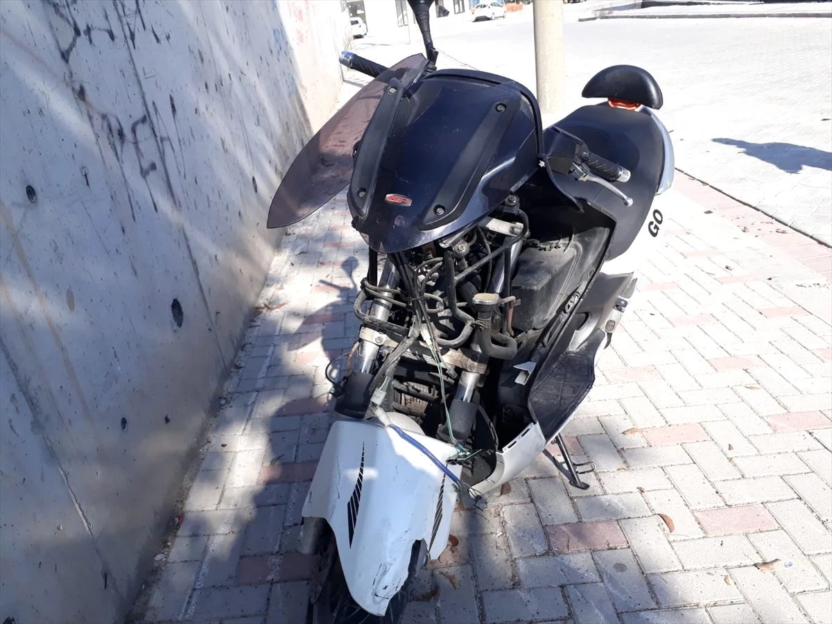 Denizli\'de motosikletin devrildiği kazada polis memuru hayatını kaybetti
