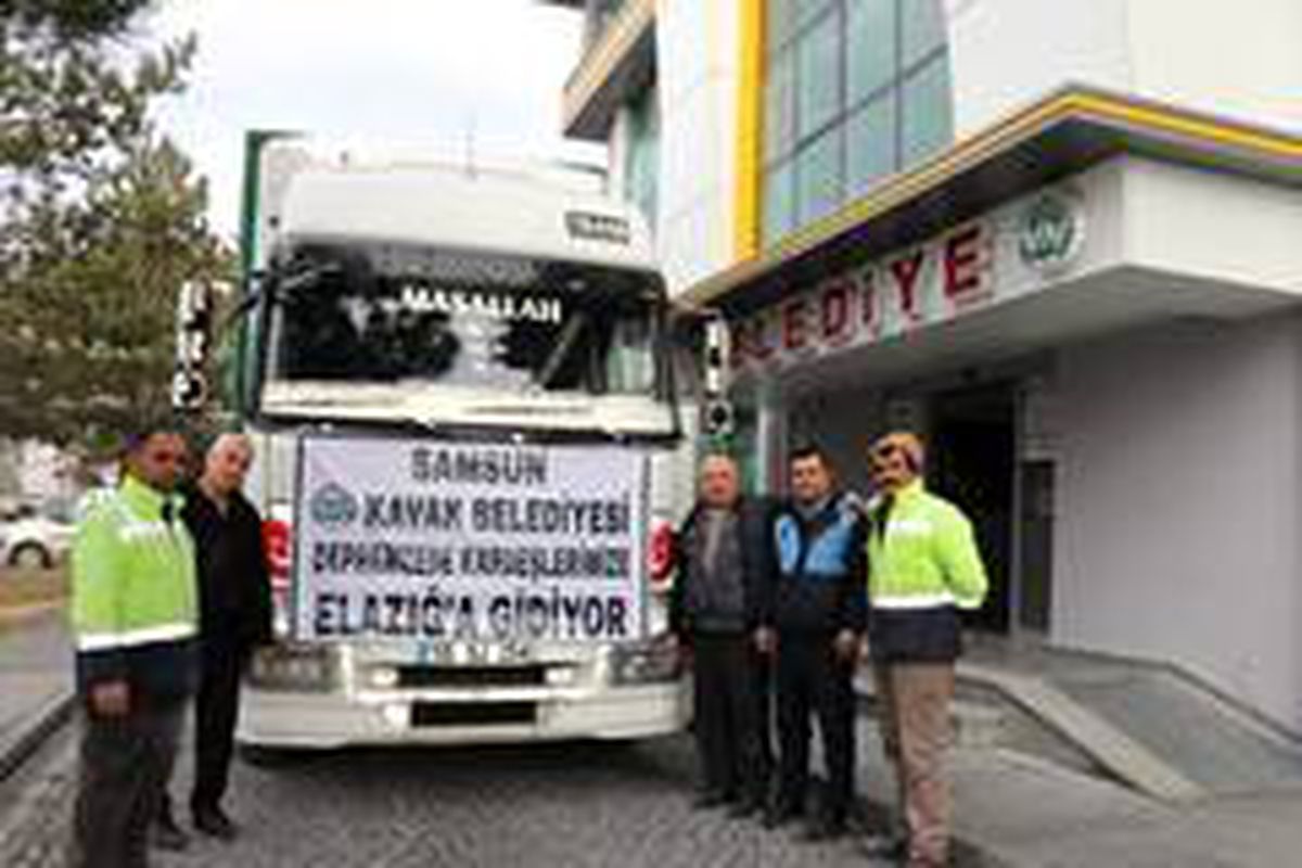 Kavak\'tan Elazığ\'a yardım eli