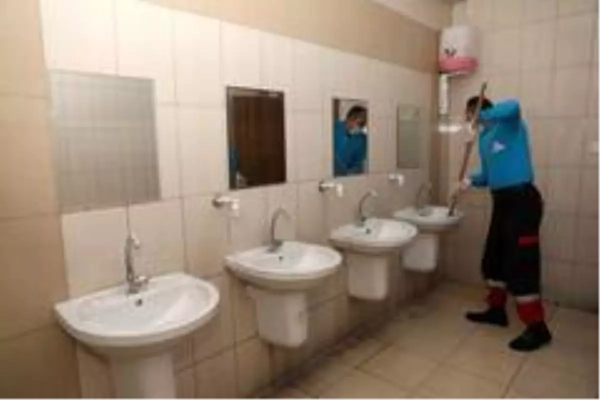 Kocasinan\'da tüm okullar temizlenip, dezenfekte edildi