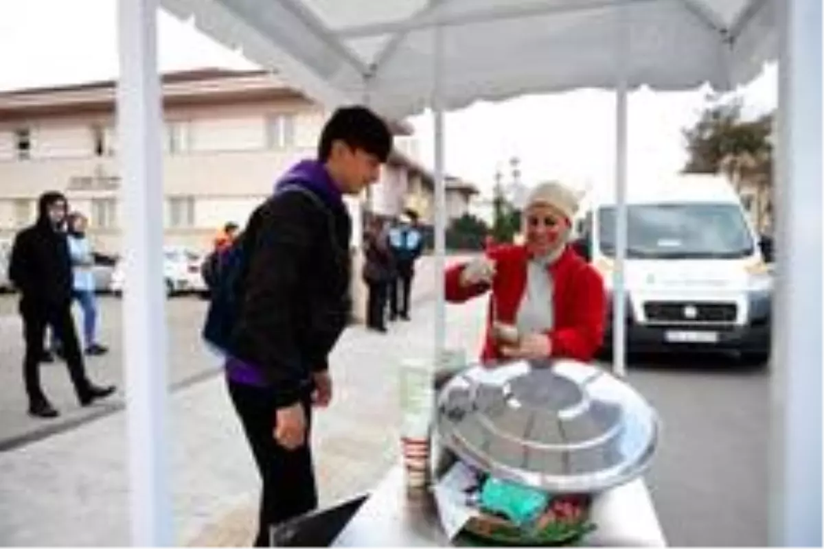 Altınordu Belediyesinden öğrencilere çorba ikramı