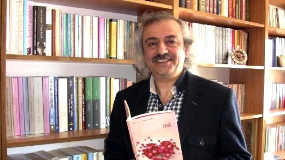 Felsefeye Hizmet Ödülü Prof. Dr. Hacı Ömer Özden\'e verildi
