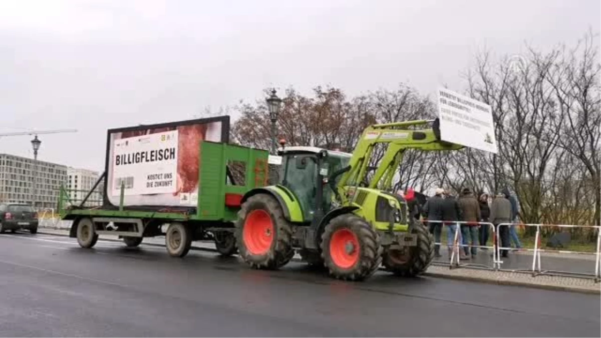 Greenpeace üyelerinden Alman çiftçilerine destek gösterisi