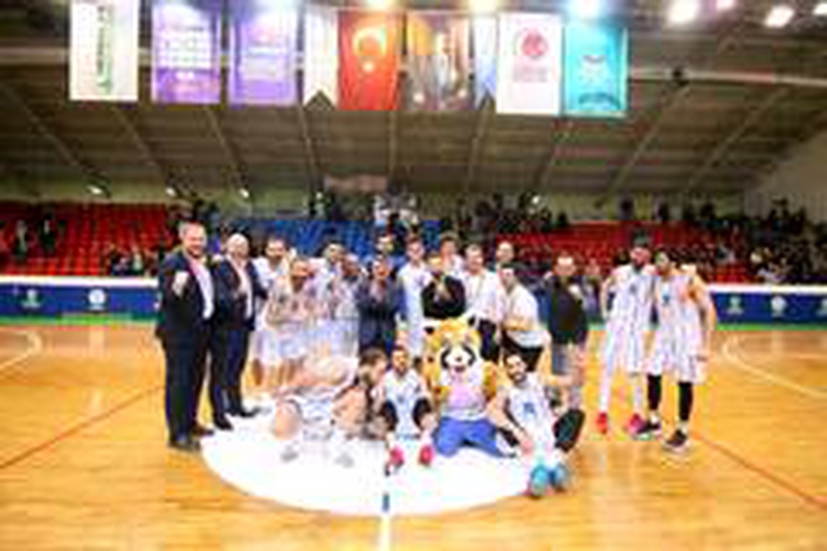 Kağıtspor şampiyonluk yolunda ilerleyişini sürdürüyor