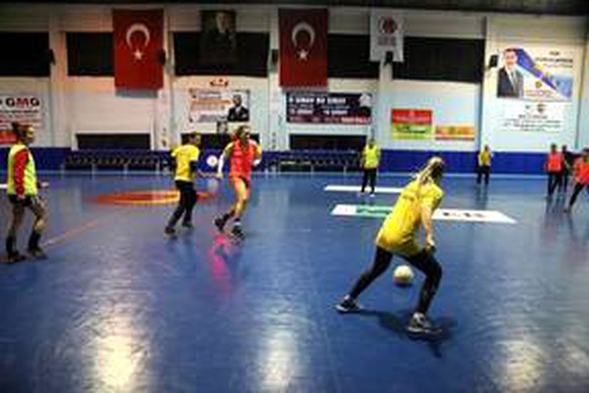 Kastamonu Belediyespor, Thüringer maçının hazırlıklarına başladı