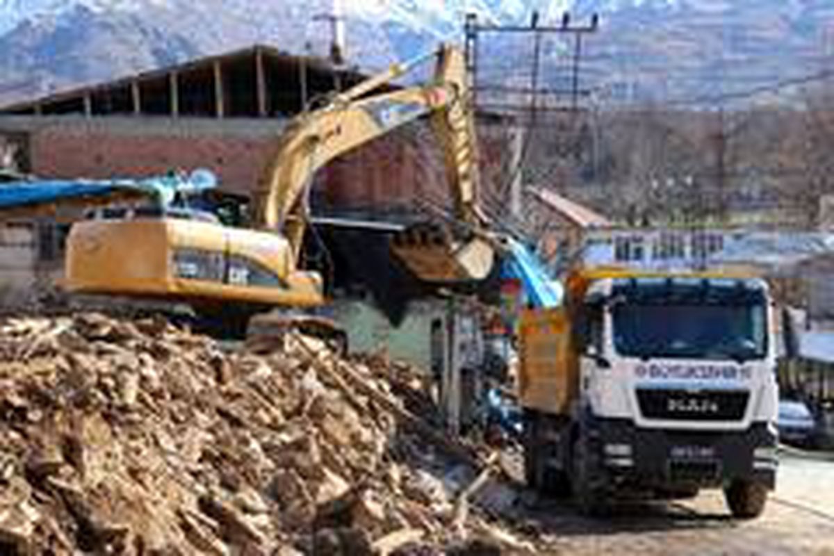Malatya\'da acil yıkılacak 20 bina bulunuyor