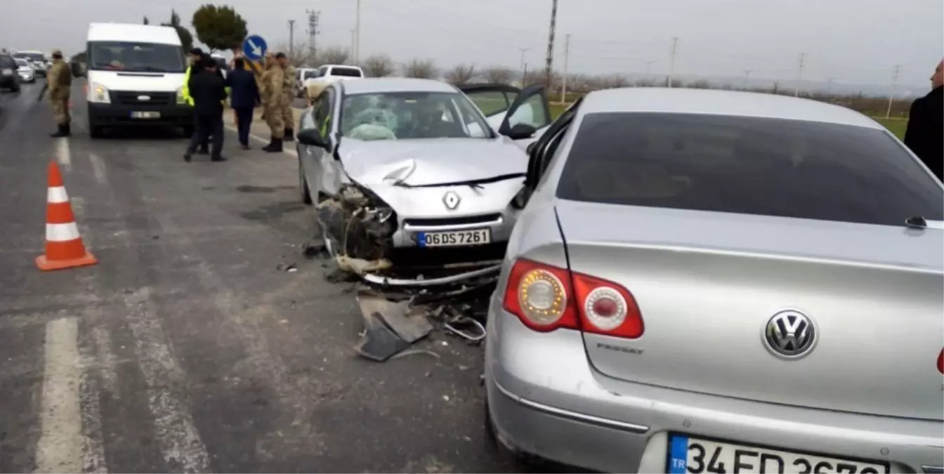 Şanlıurfa\'da trafik kazası: 5 yaralı