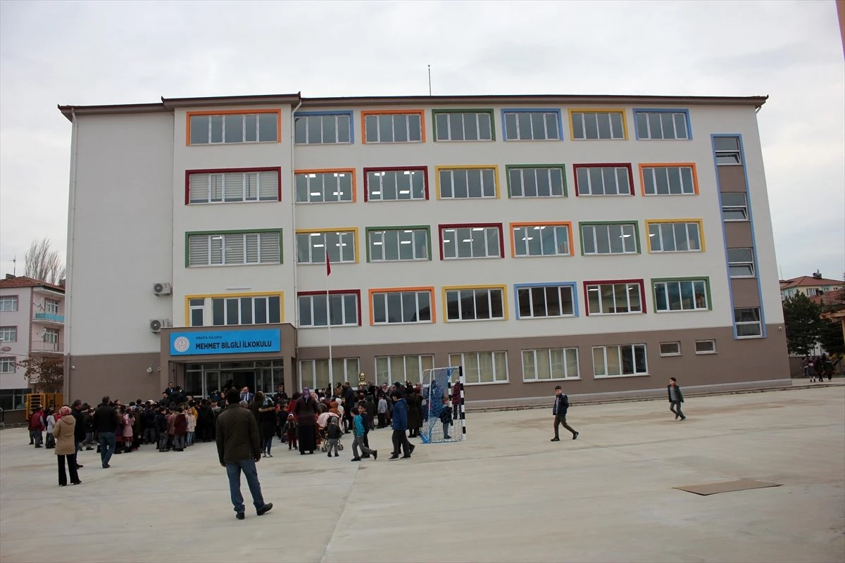 Suluova\'da yeni okul binası açıldı