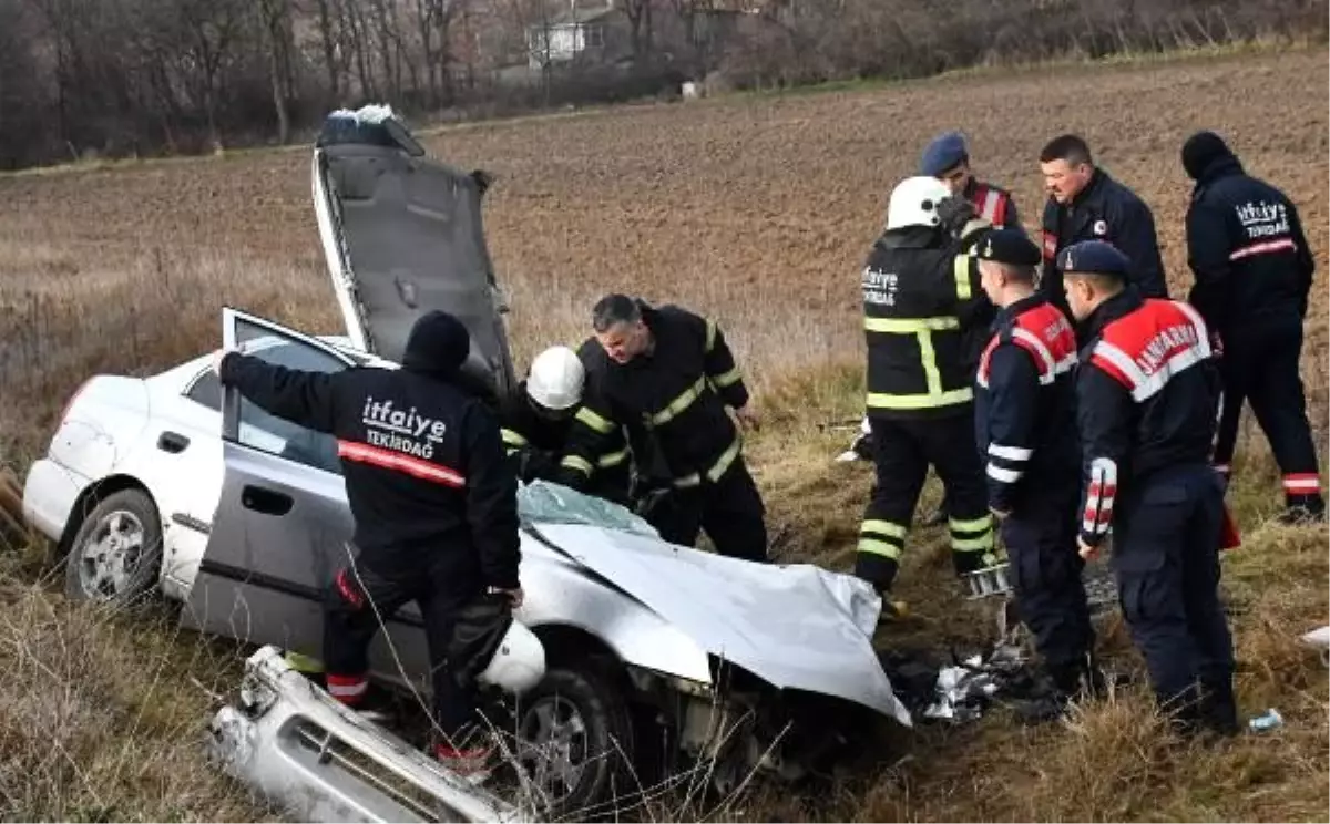 Tekirdağ\'da iki araç çarpıştı: 1 ölü, 4 yaralı