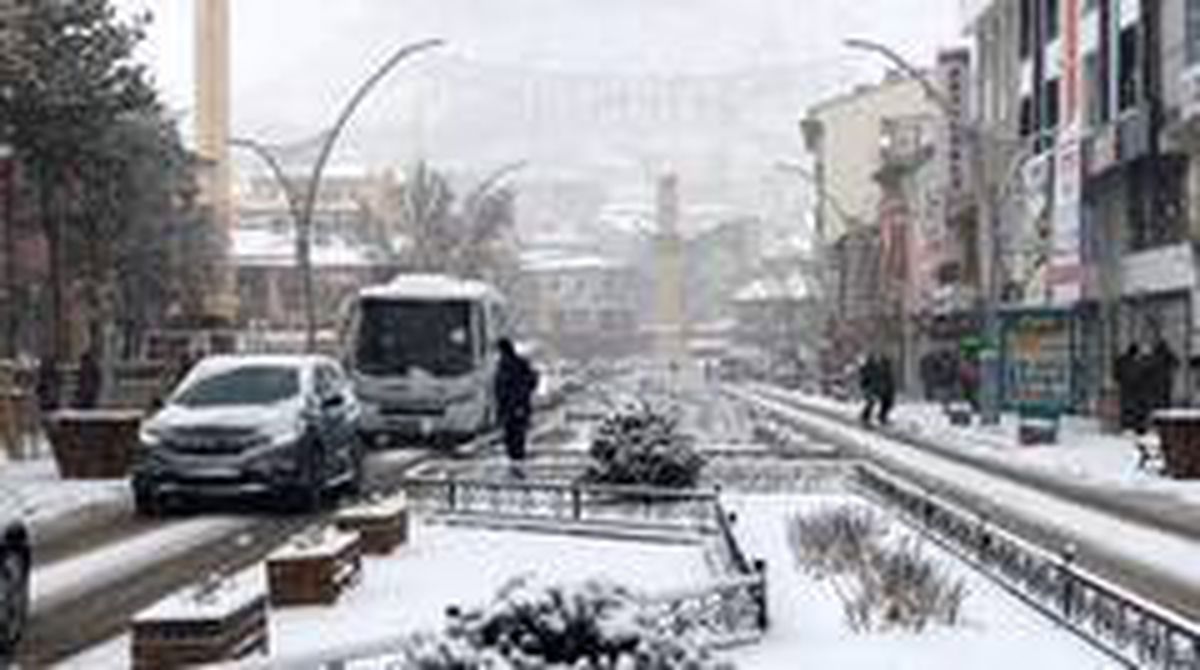 Bayburt\'ta yoğun kar yağışı