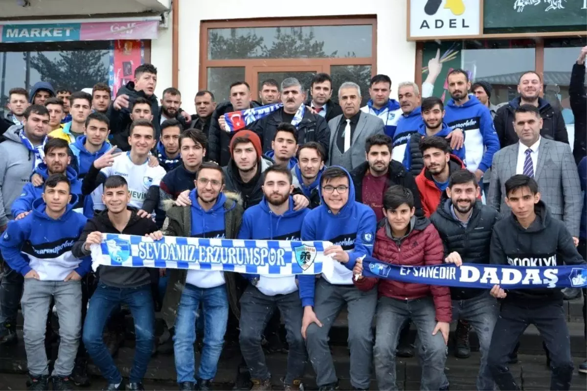 Erzurumspor taraftarı Aşkale Belediyesi\'ni ziyaret etti