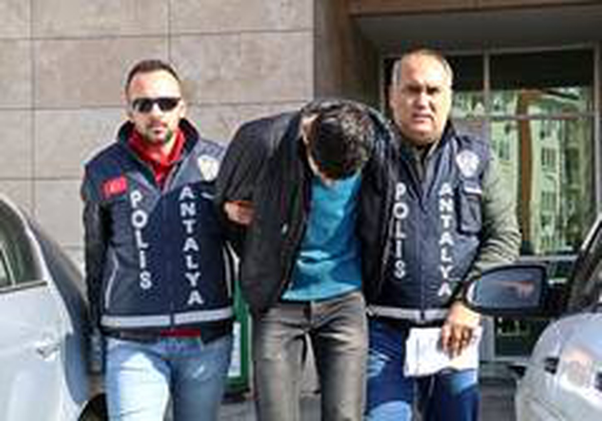 Genç kıza kabusu yaşattı, parayla uyuşturucu ve baklava aldı