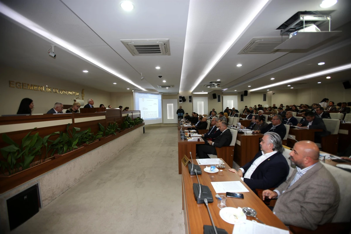 Karabağlar Belediye Meclisi\'nin şubat ayı oturumu gerçekleştirildi.