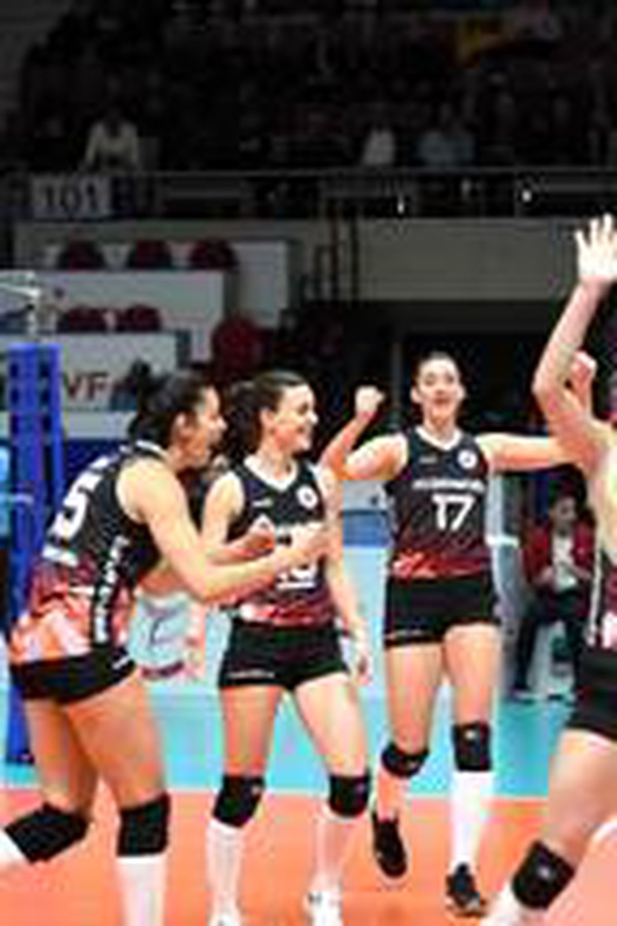 Kuzeyboru voleybolda rakip tanımıyor