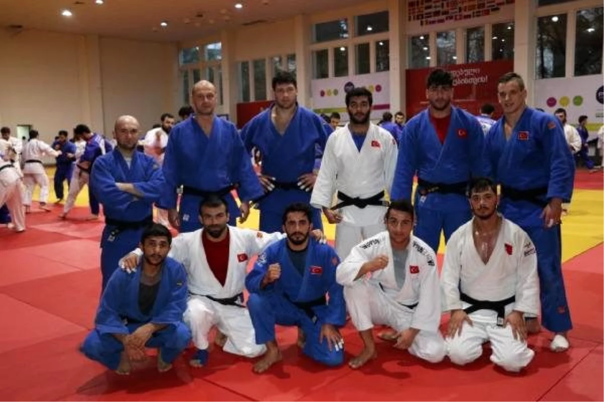 Milli judoculardan Paris Grand Slam için Tiflis\'te ortak çalışma