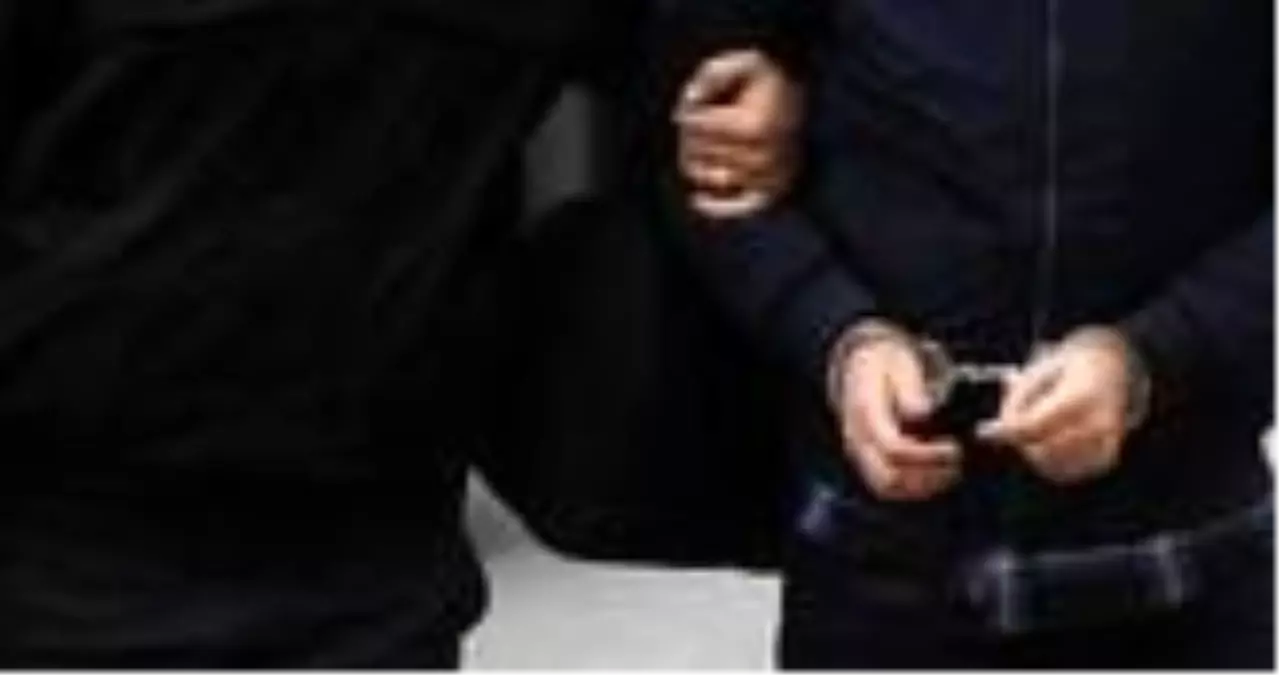 Rusya\'da bir baba kızını internet sitesinde 470 TL\'ye satılığa çıkardı