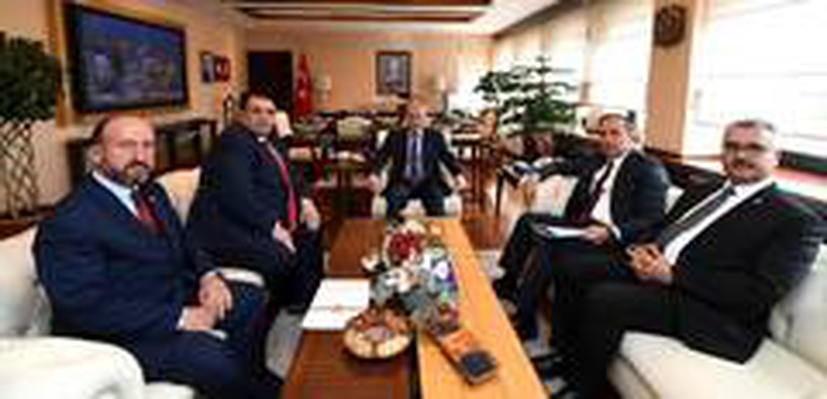 AK Partili milletvekili ve İl Başkanı Ulaştırma bakanı Turhan ile görüştü