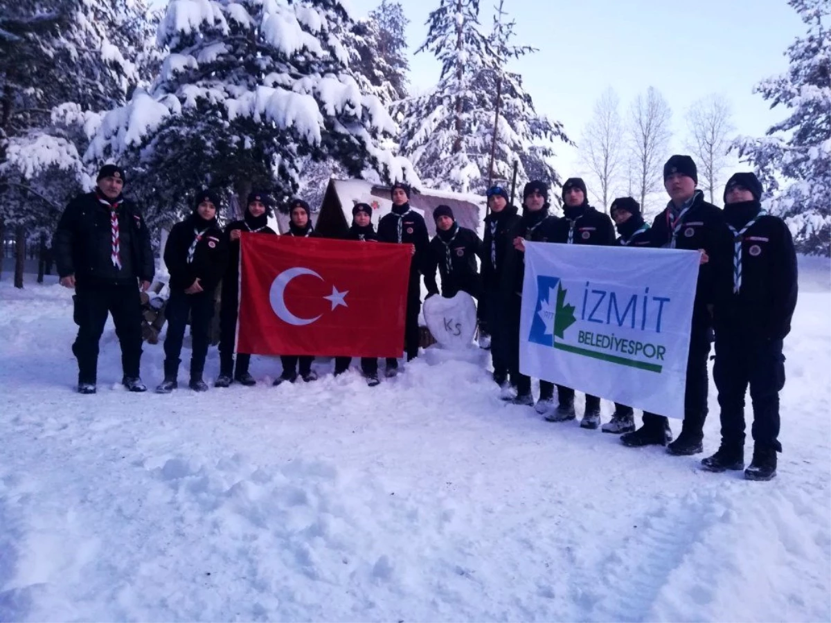 İzmit Belediyesporlu izciler kış milli kampını tamamladı