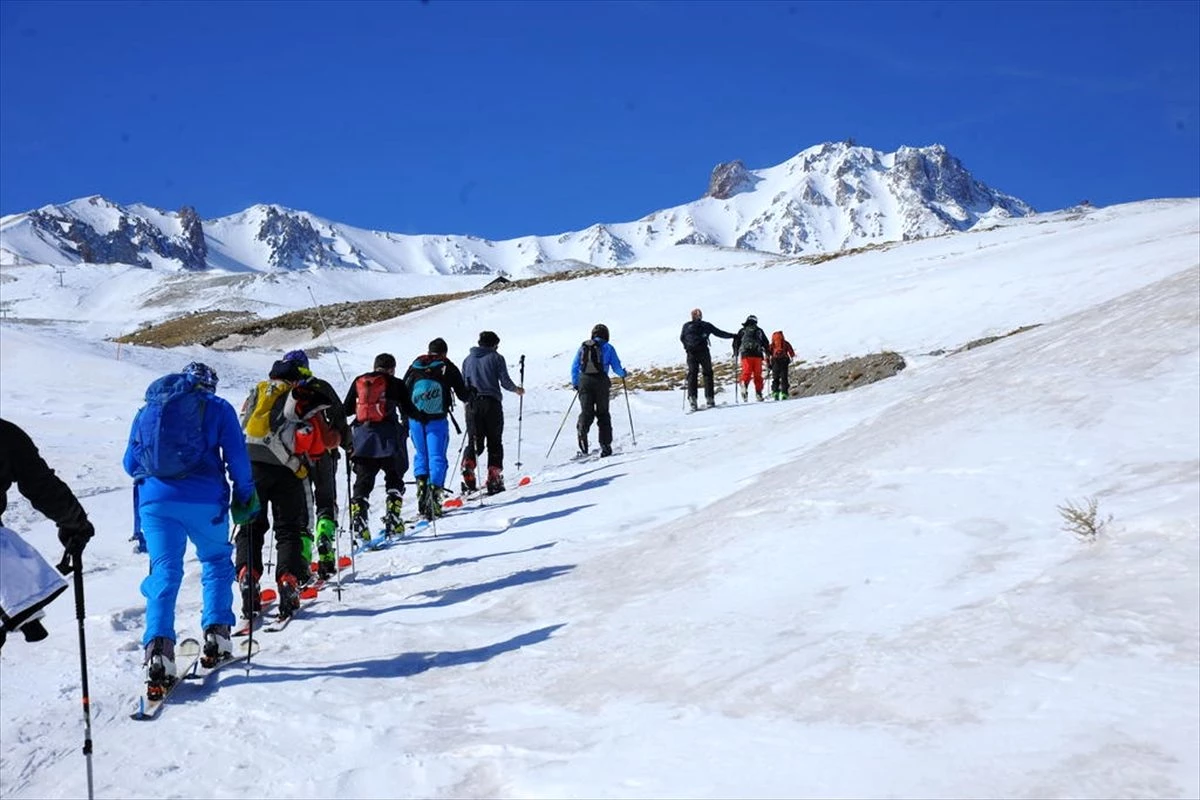 Kayseri\'de "Erciyes 2020 Uluslararası Dağ Kayağı Şampiyonası" düzenlenecek
