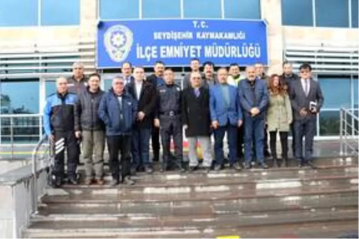 Seydişehir Emniyet Müdürü Kasım Özdemir muhtarlarla buluştu