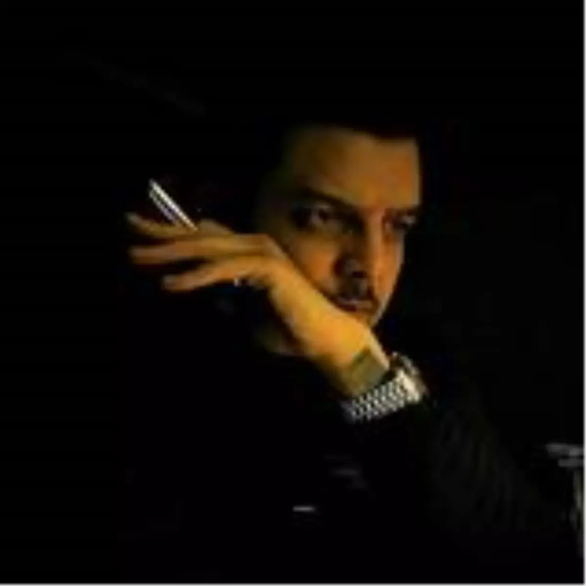 "Sonradan özgürlerin özgürsüz davranışları"