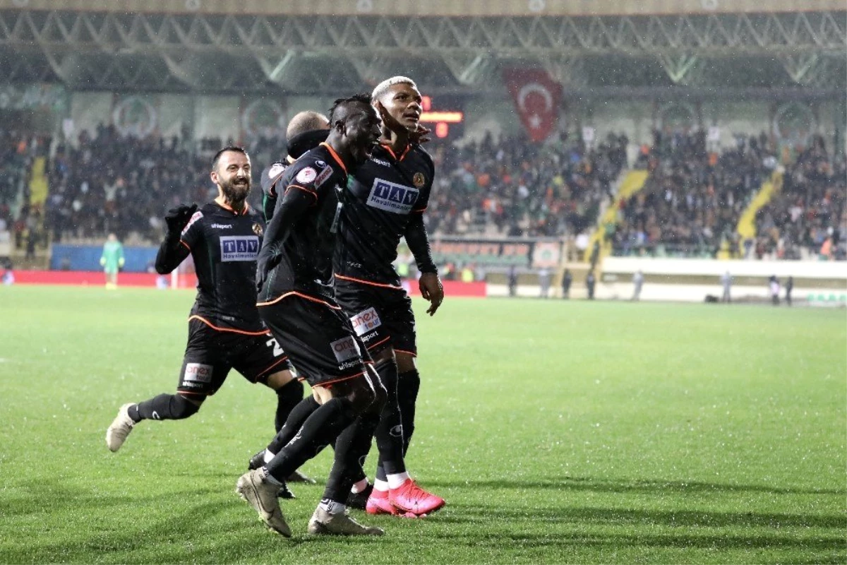 Ziraat Türkiye Kupası: Aytemiz Alanyaspor: 2 - Galatasaray: 0 (Maç sonucu)
