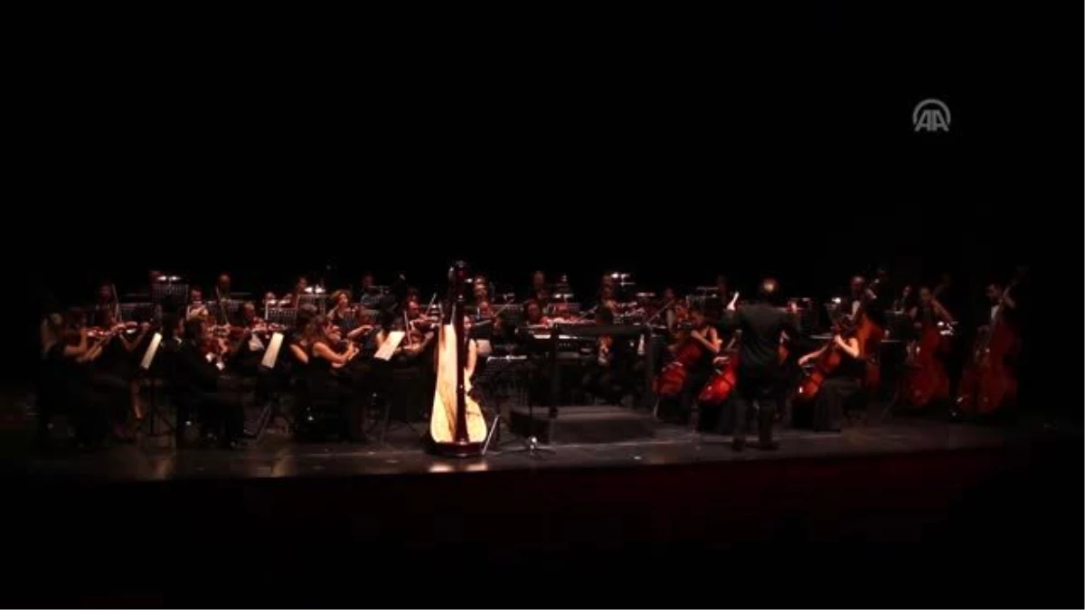 Antalya Devlet Opera ve Balesi "Fonikler Köyü"nü sahneledi