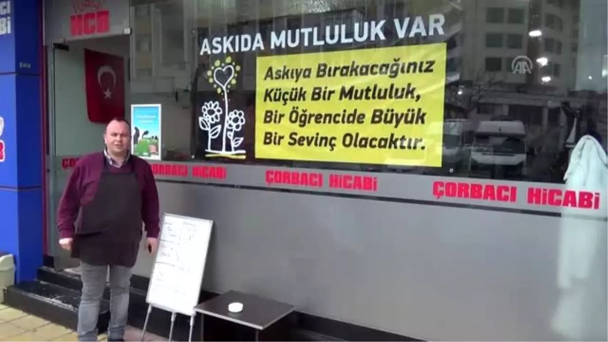 "Askıda mutluluk" uygulamasıyla ihtiyaç sahibi öğrencileri sevindiriyor