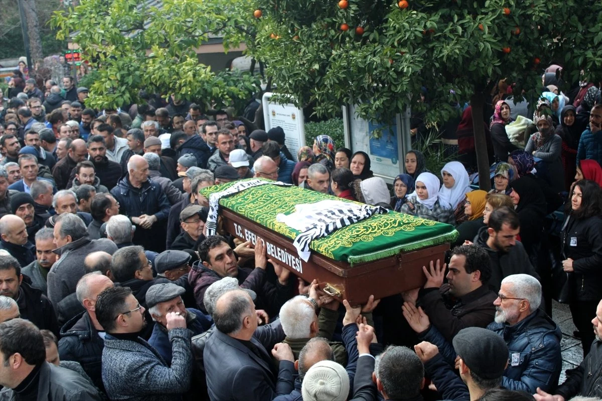 Aydın\'da vefat eden gazeteci toprağa verildi