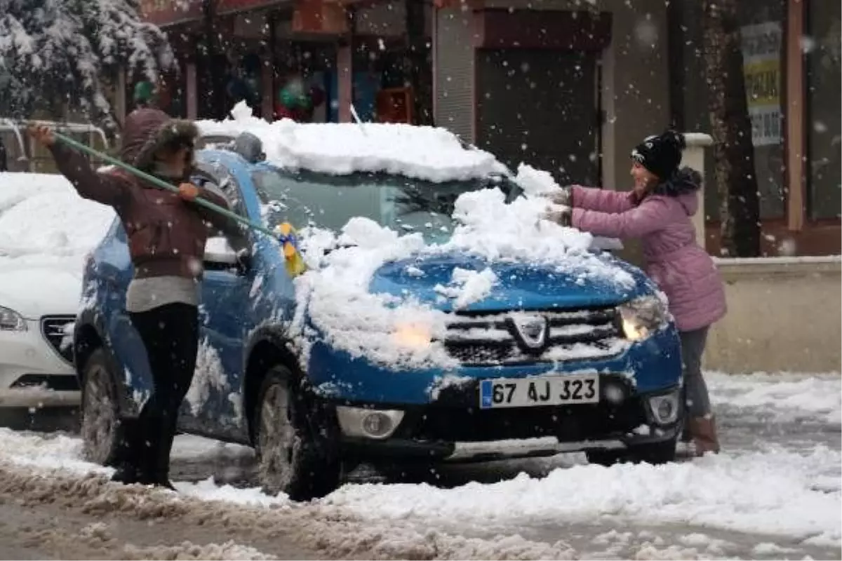 Başkent beyaza büründü