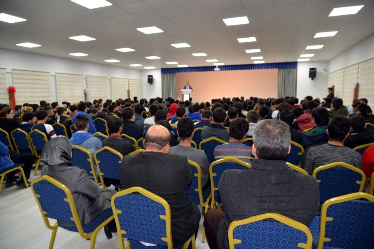 Bilecik\'te Eğitim ve Şiir konulu konferans düzenlendi