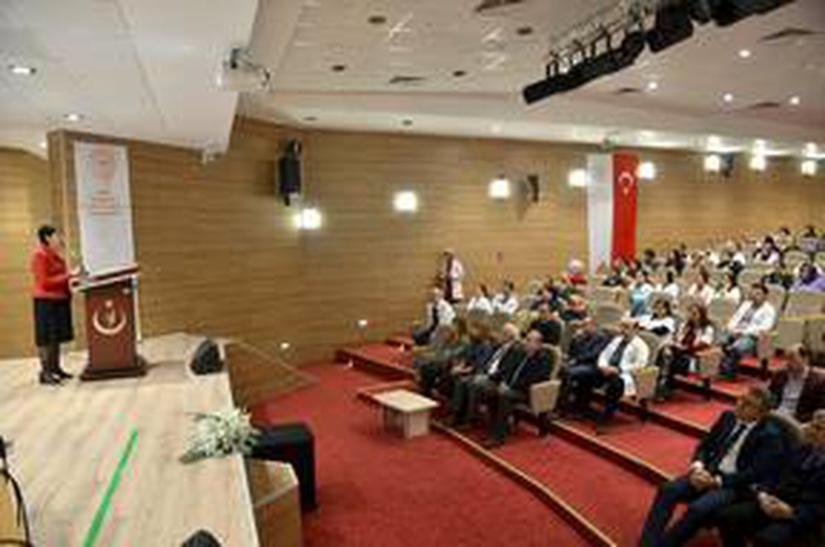 Çorum\'da koronavirüs ile ilgili bilgilendirme toplantısı düzenledi