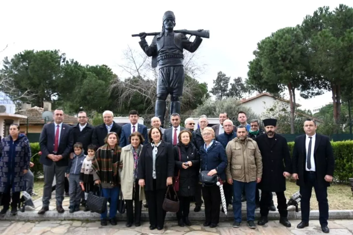 Demirci Mehmet Efe mezarı başında anıldı