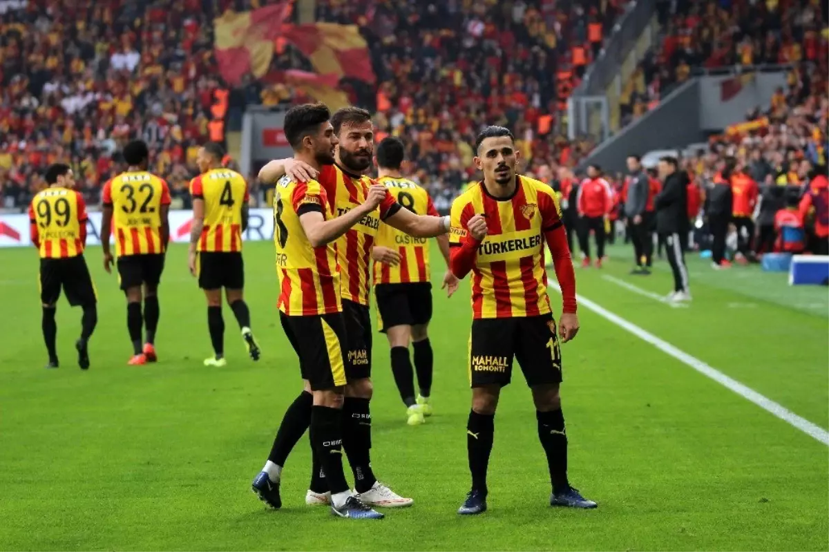 Göztepe\'yi kanat oyuncuları uçuruyor