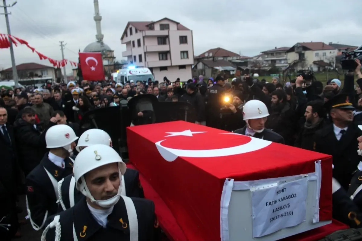 Kocaeli şehidini son yolculuğuna uğurladı