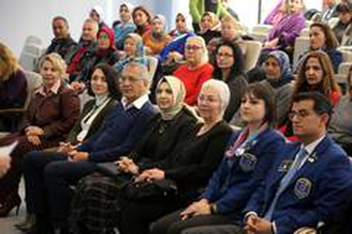 Mezitlili Kadınlara \'Sağlıklı Beslenme\' eğitimi verildi