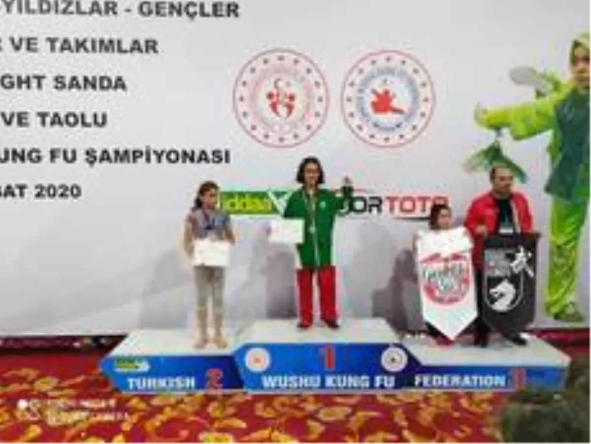 Şuhut\'lu sporcuların Wushu Kung Fu Türkiye Şampiyonası başarısı