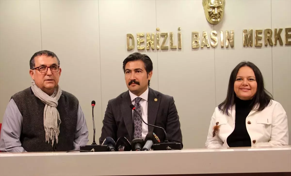 AK Parti Grup Başkanvekili Özkan, Denizli\'de basın toplantısı düzenledi Açıklaması