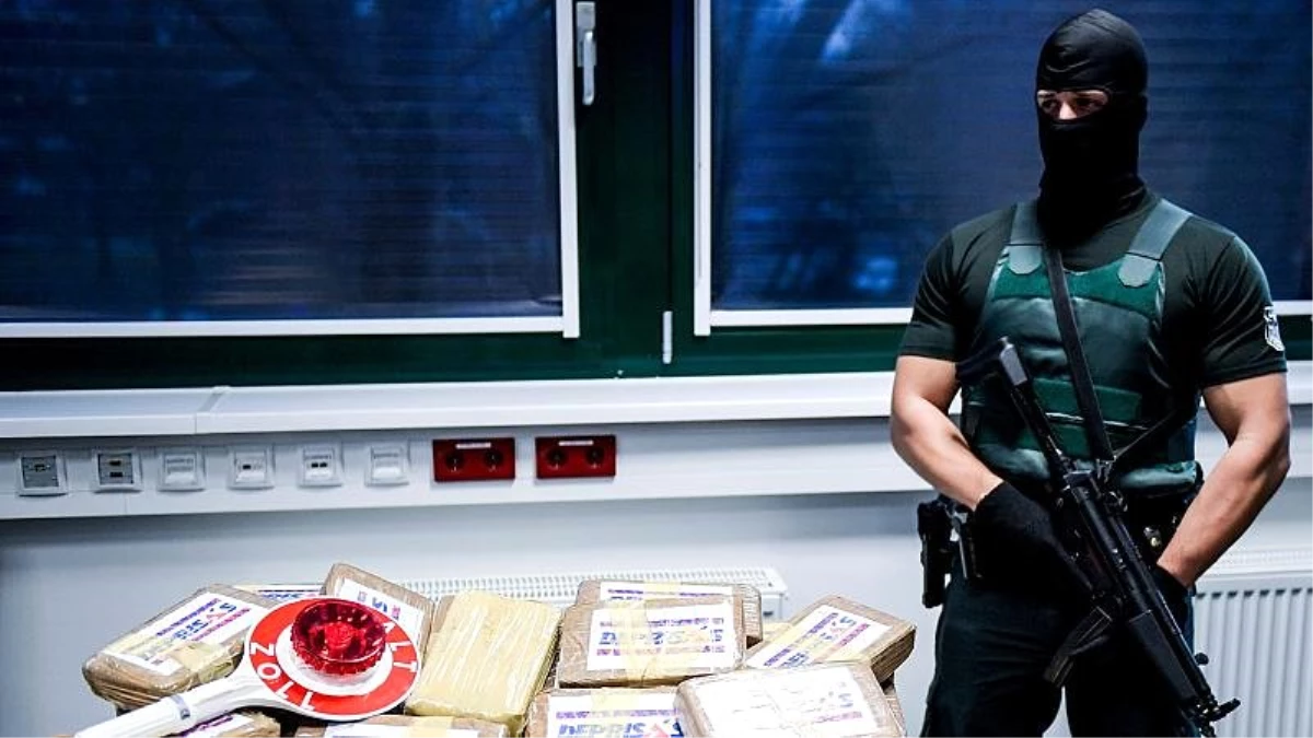 Almanya\'da geçen yıl 918 kilogram eroin ve 10 bin 93 kilogram kokain ele geçirildi