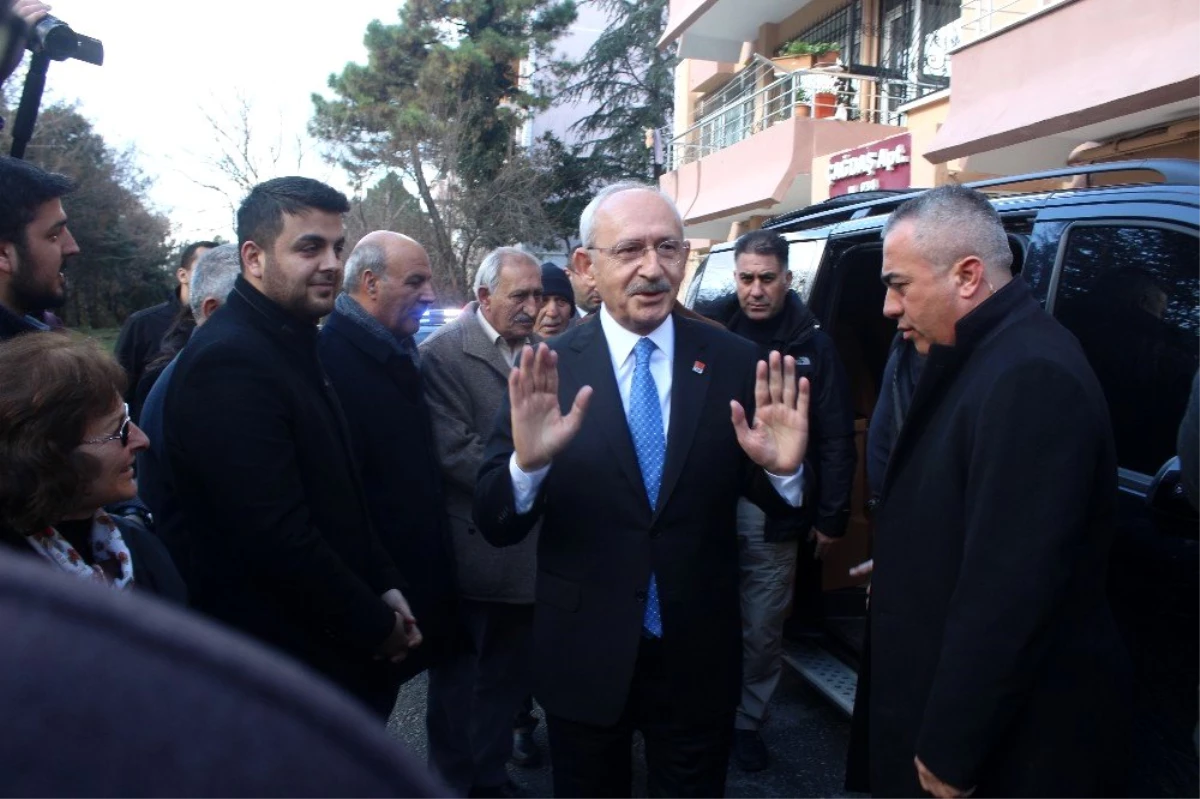 CHP Genel Başkanı Kemal Kılçdaroğlu\'ndan ağabeyi ve ablasına ziyaret