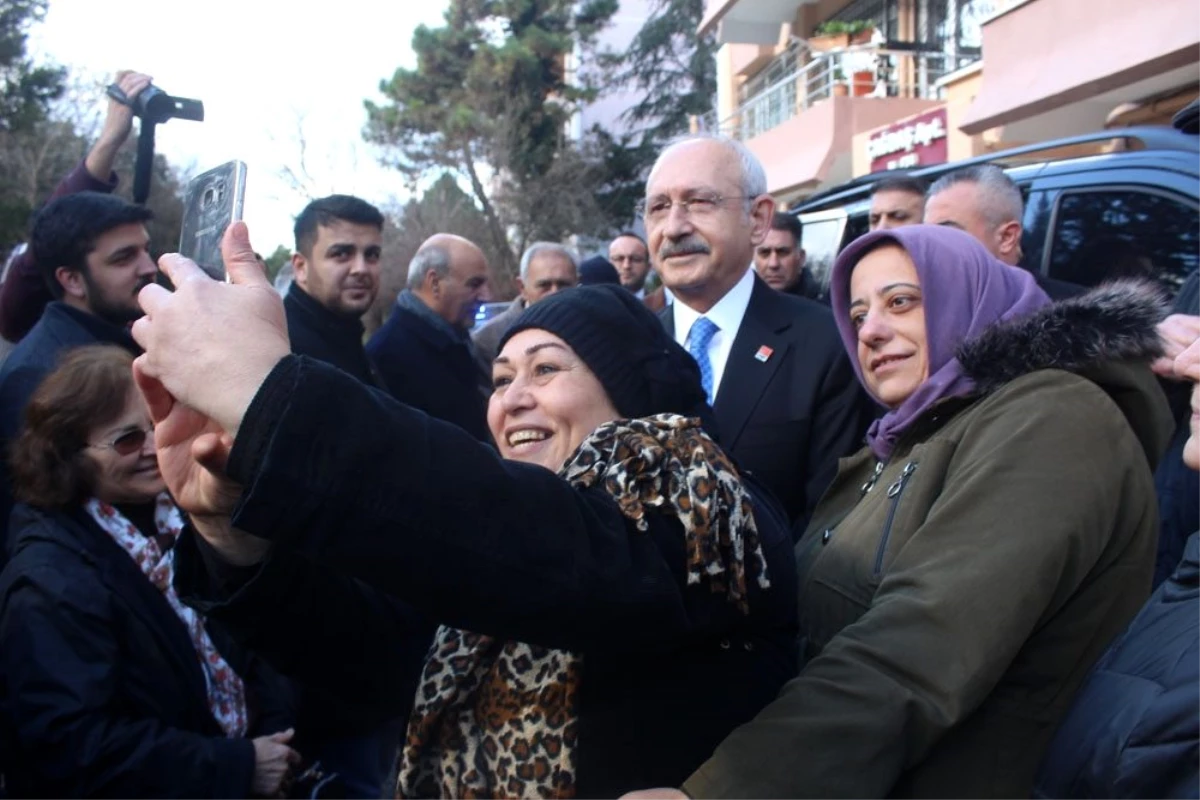 CHP Genel Başkanı Kemal Kılçdaroğlu\'ndan ağabeyi ve ablasına ziyaret