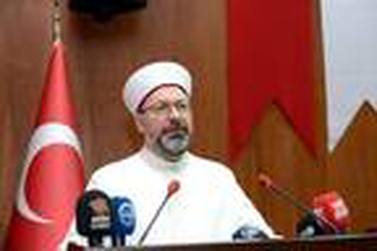 Diyanet İşleri Başkanı Erbaş: Ahlak olmayınca böyle oluyor