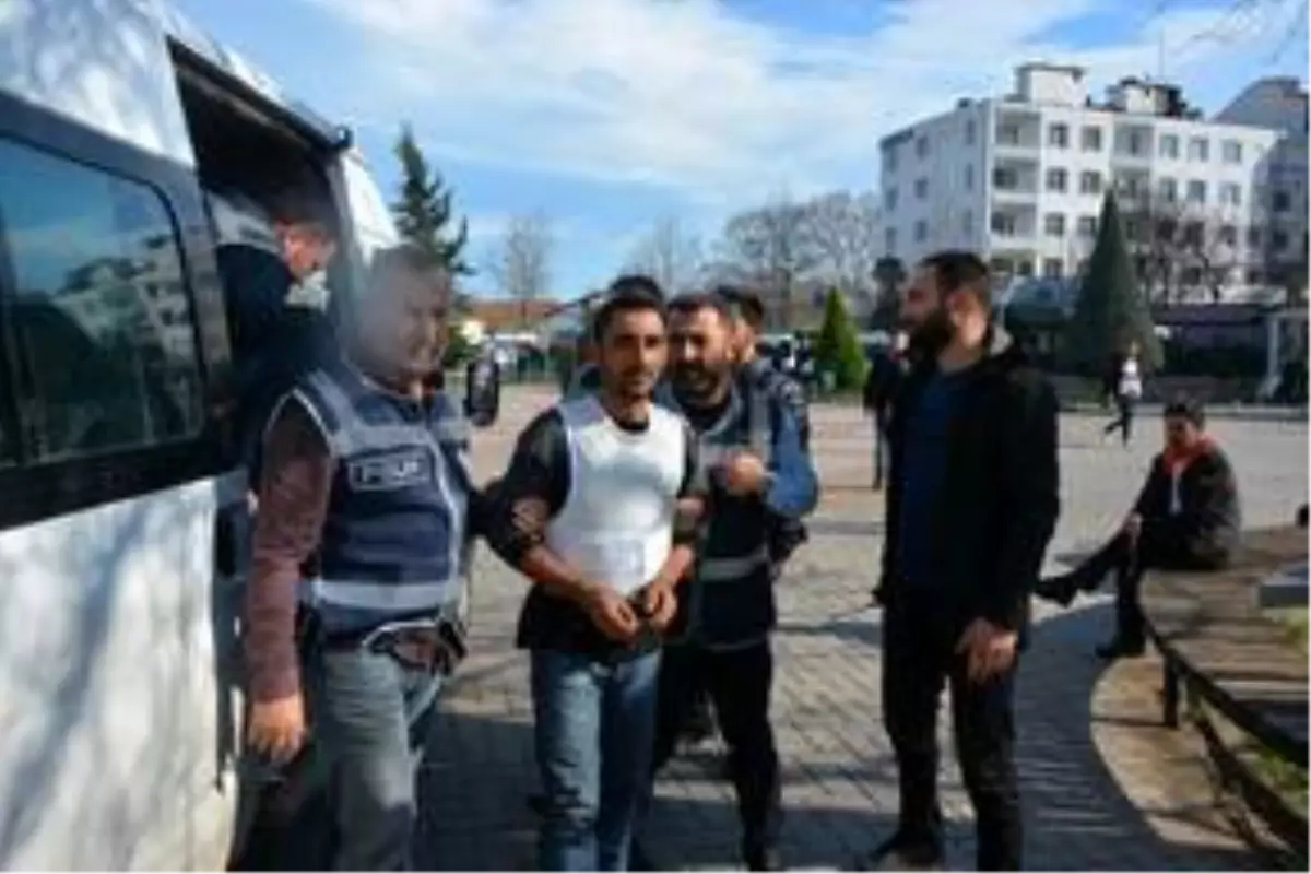 Fatsa\'da bir kişinin evinin önünde öldürülmesiyle ilgili 4 kişi tutuklandı