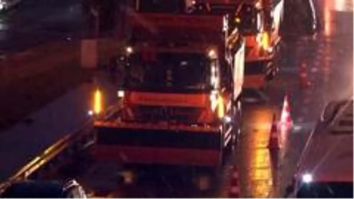 İstanbul\'da kar yağışı etkisini göstermeye başladı