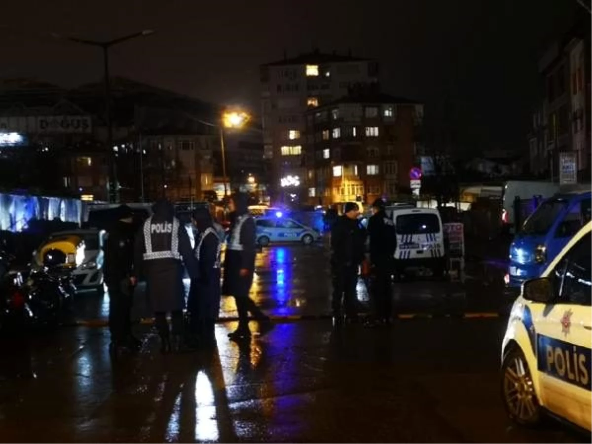 Kadıköy\'de sokakta yürüyen kişiye silahlı saldırı